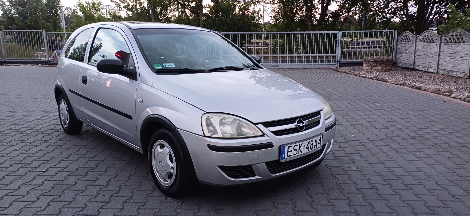 Opel Corsa Lift 1.0 12v Stan bdb szyberdach  2003r