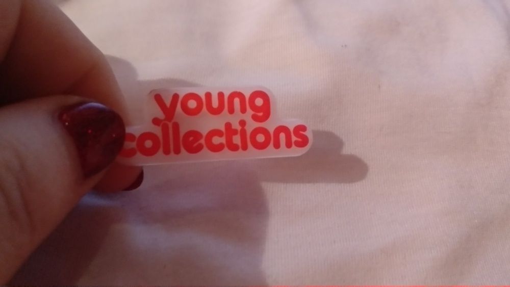 ЗНАЧОК брошь пластик young collections 4 cm x 1 cm