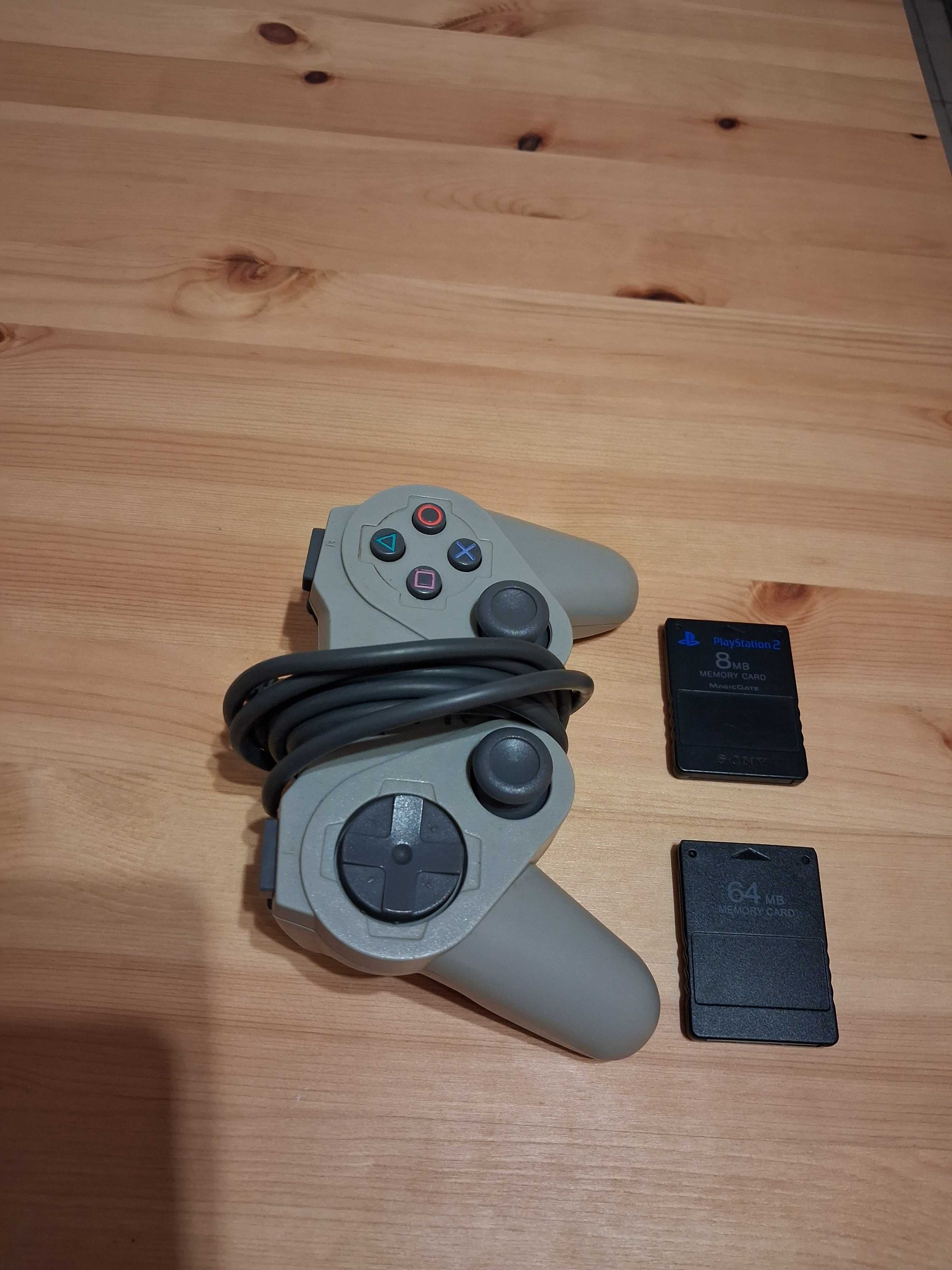 Consola Sony Playstation PS2 + comandos + cartões de memória.