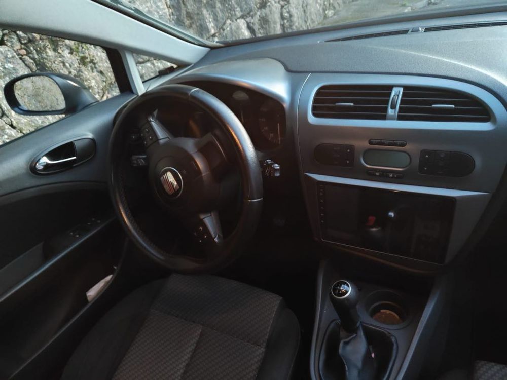 Carro seat Leon 1.4 gasolina