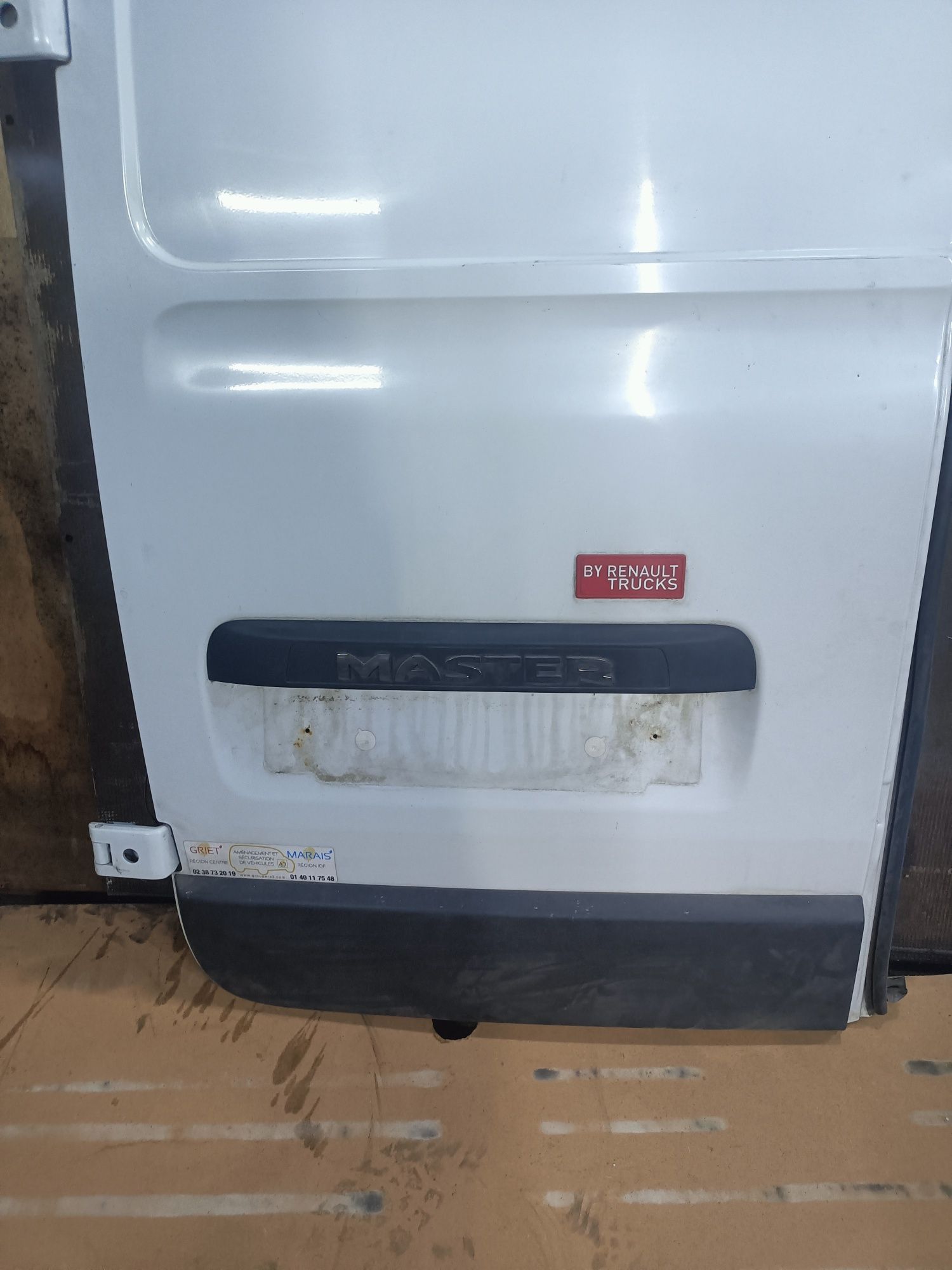 Renault Master 3 Opel Movano H1 drzwi lewe tylne bez malowania komple