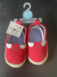 Sapatos bebé vermelhos