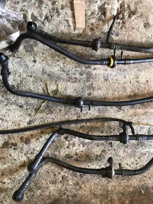 Вакуумна трубка Фольксваген Т-4 2,5TDI 1.9TDI 2.4D