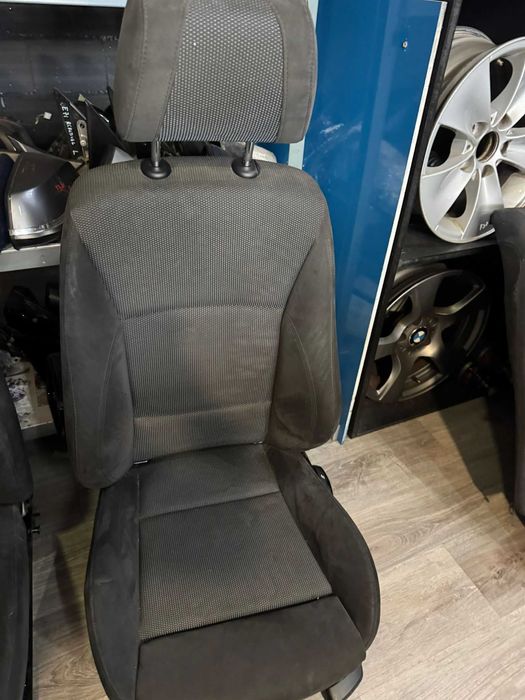 Bancos e quartelas BMW E90 Pack M