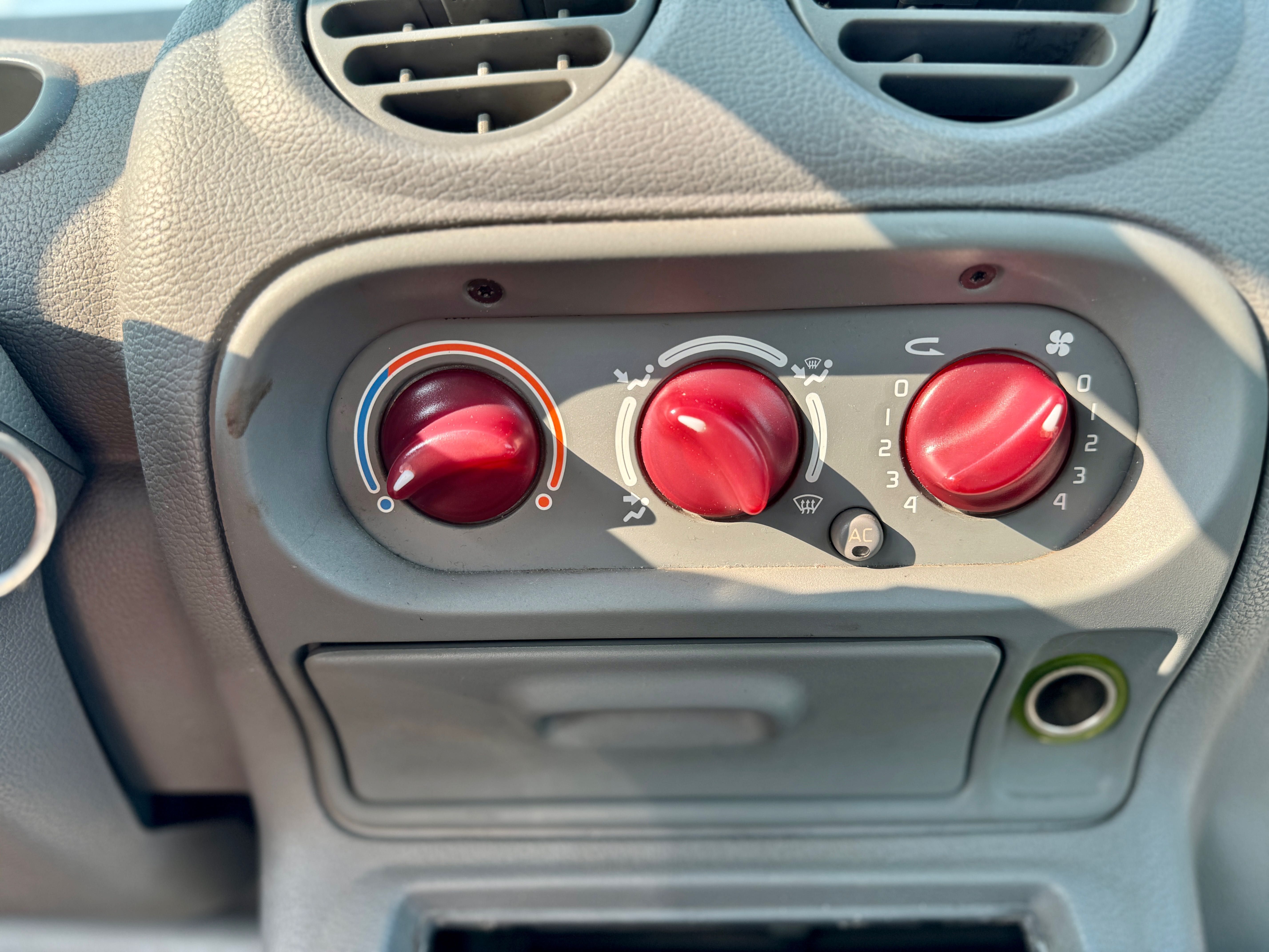 Renault Twingo Privilege 1.2 16v LPG sprawna KLIMATYZACJA uber glovo