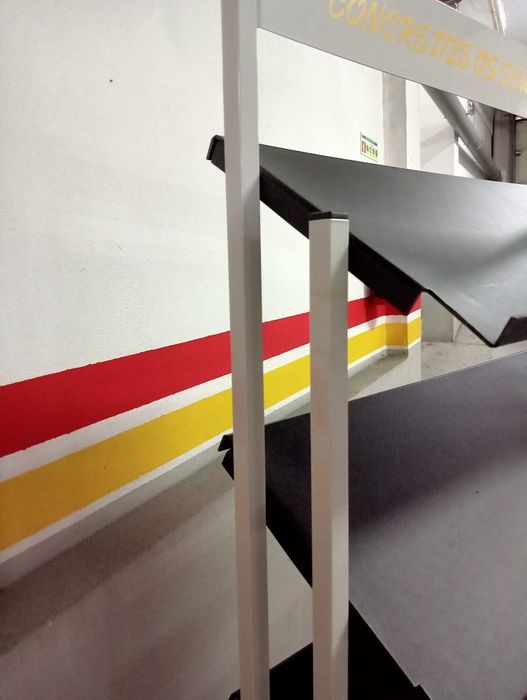 Expositor de livros catalogos folhetos