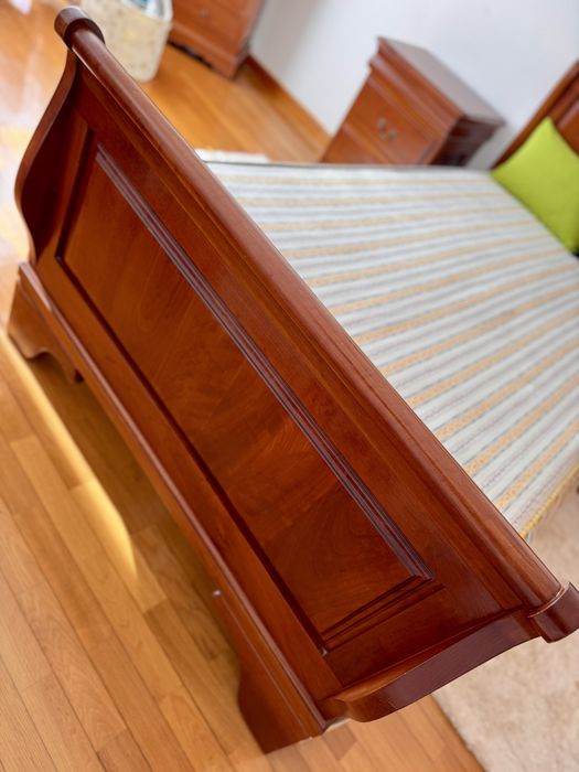 Mobiliário de Quarto de Solteiro – Madeira Cerejeira