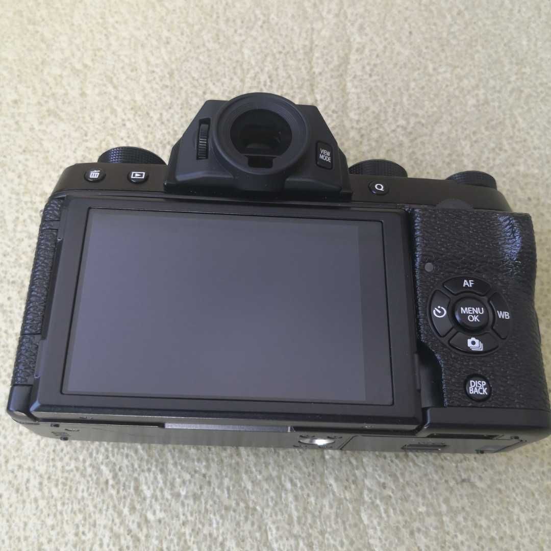 Бездзеркальний фотоапарат fujifilm x-t100 body (без об'єктиву)