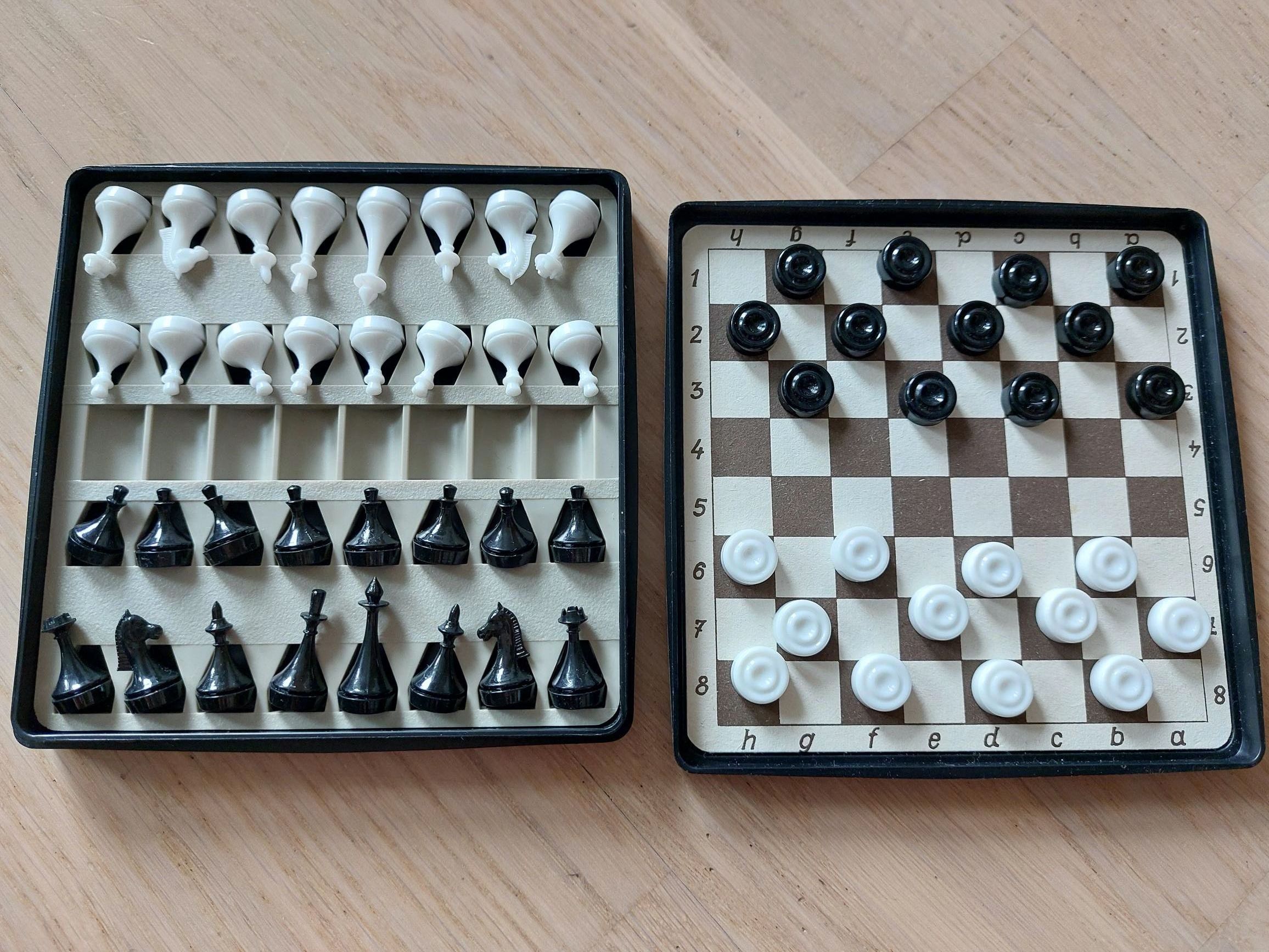 szachy radzieckie magnetyczne podróżne