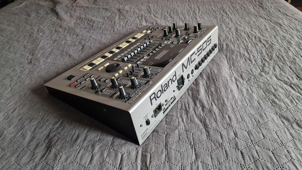Roland MC-505 Groovebox à venda