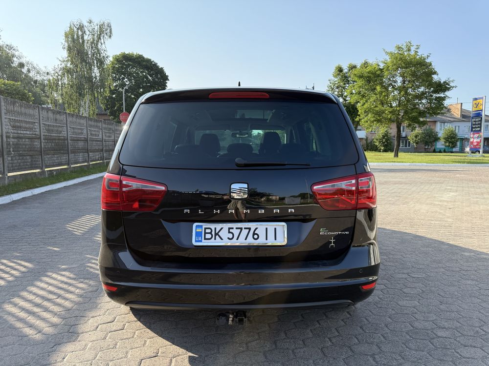 Seat Alhambra 2011 • 2.0 TDI • 7 місць