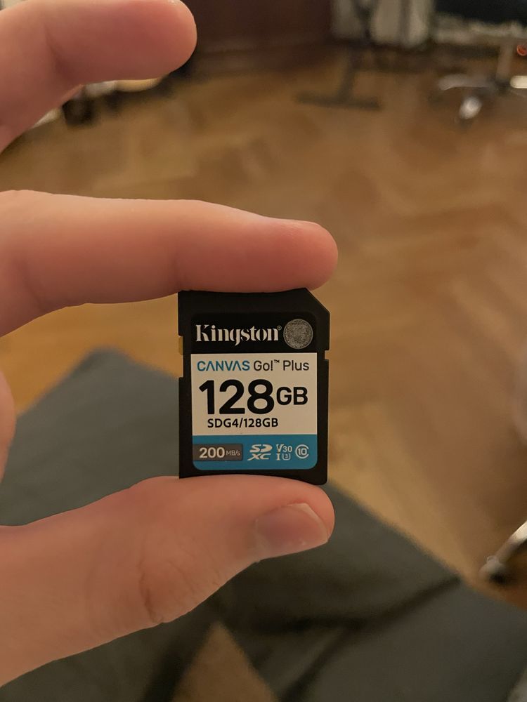 SD карта Kingston Canvas Go Plus