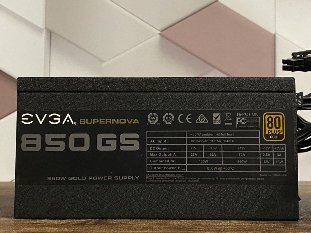 EVGA SuperNOVA 850 GS 850w (80+Gold) Гарантия! Обмен!