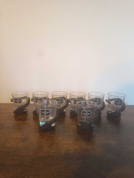 Zestaw 6 shotów do wódki rumu Kraken