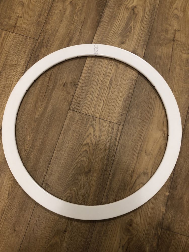 Obręcz H+SON EERO, ostre koło, wysoki stożek, biała