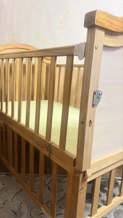 Дитяче ліжечко + матрас + постіль