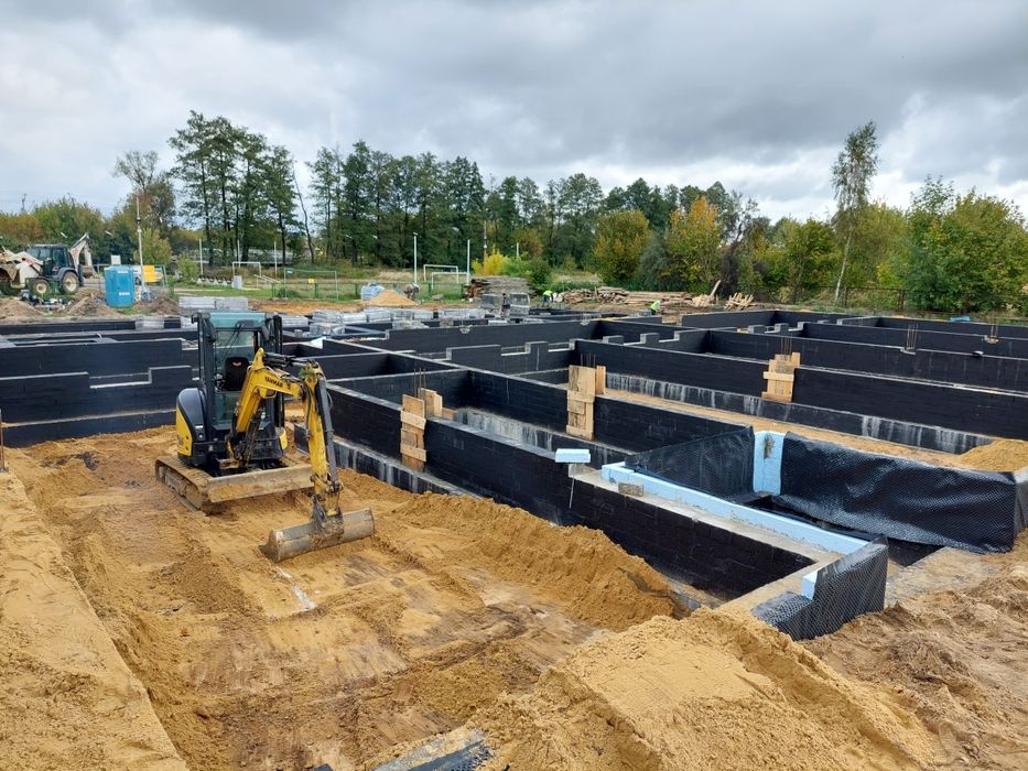 Wyburzenia/Kucie betonów/Rozbiórki/Wywóz gruzu/Roboty ziemne