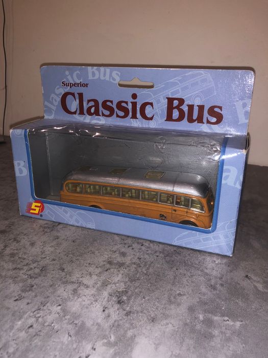Autocarro colecionável Superior Classic Bus