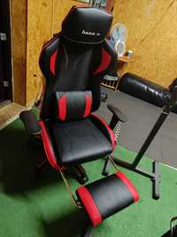 Krzesło obrotowe z podnóżkiem gamingowy