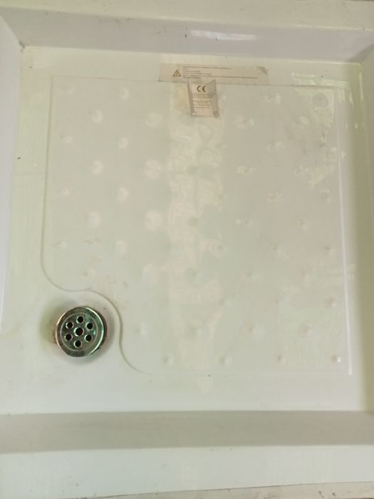 Vendo poliban 80x80 novo.