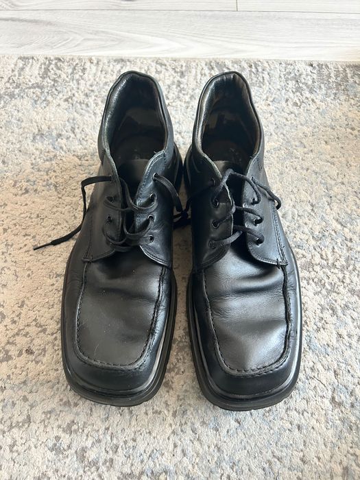 Czarne, skórzane buty męskie w rozmiarze 43