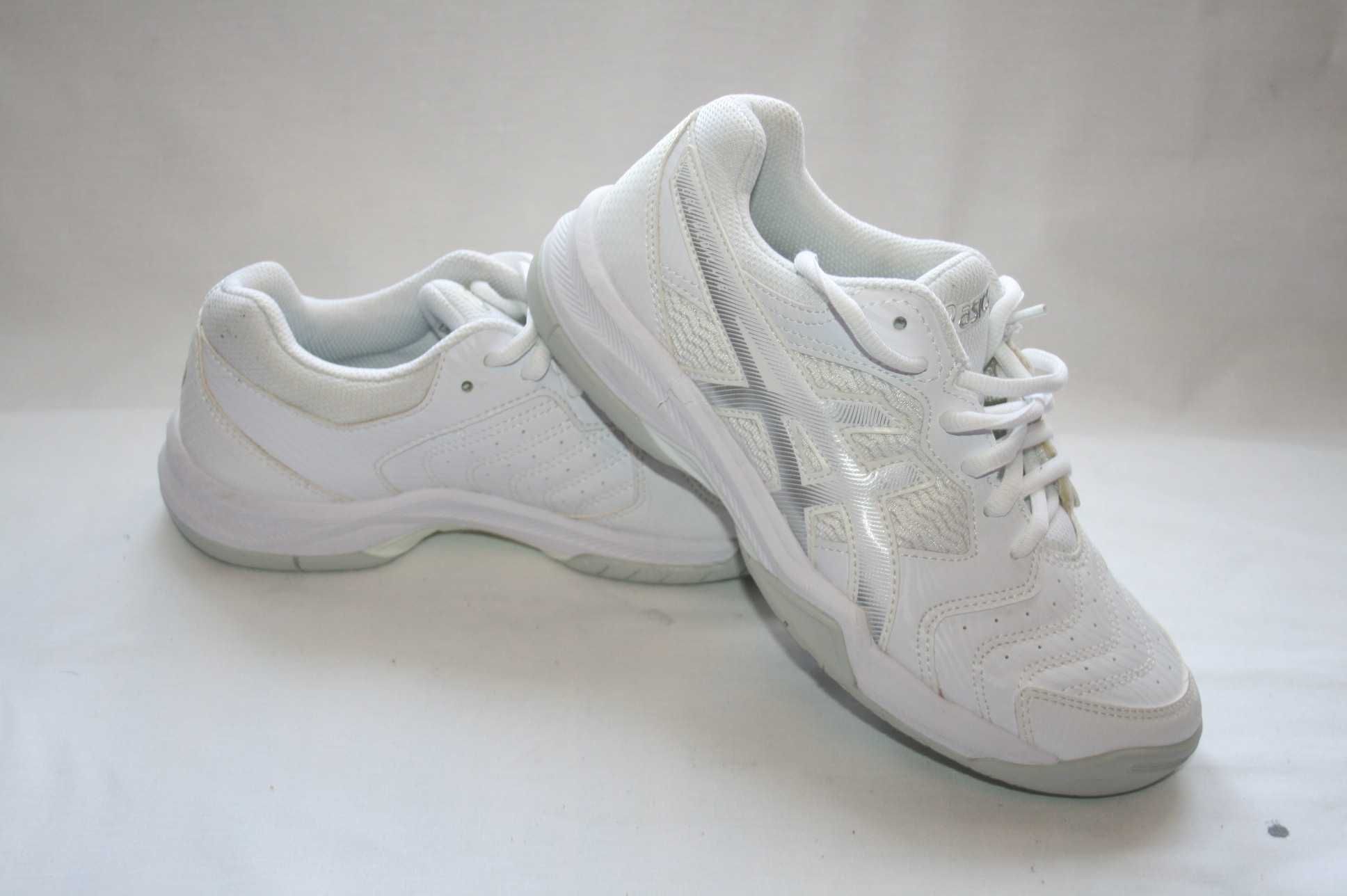 Кроссовки ASICS   раз 36 ст. 23 см