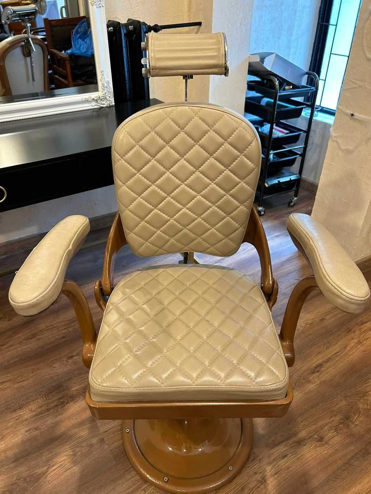 Oryginalne fotele barberskie z lat 70-tych