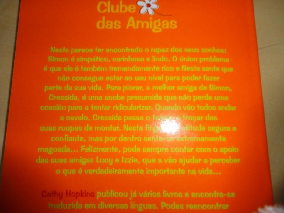Livro juvenil - Clube das Amigas