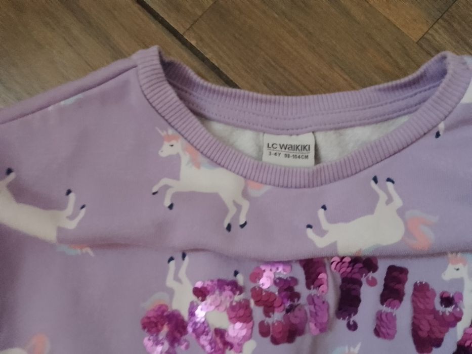 Продам дитячи кофтинки, саітшоти, на дівчинку. На 3-4 рочки.