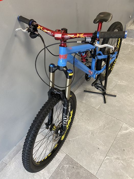 commencal absolut sx dirt slope 4x