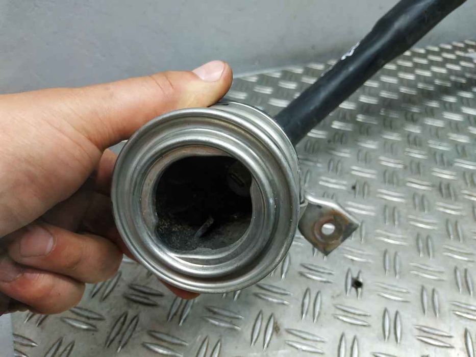 BMW X5 E70 06-13 горловина паливного баку 4.8 TR2875 716425