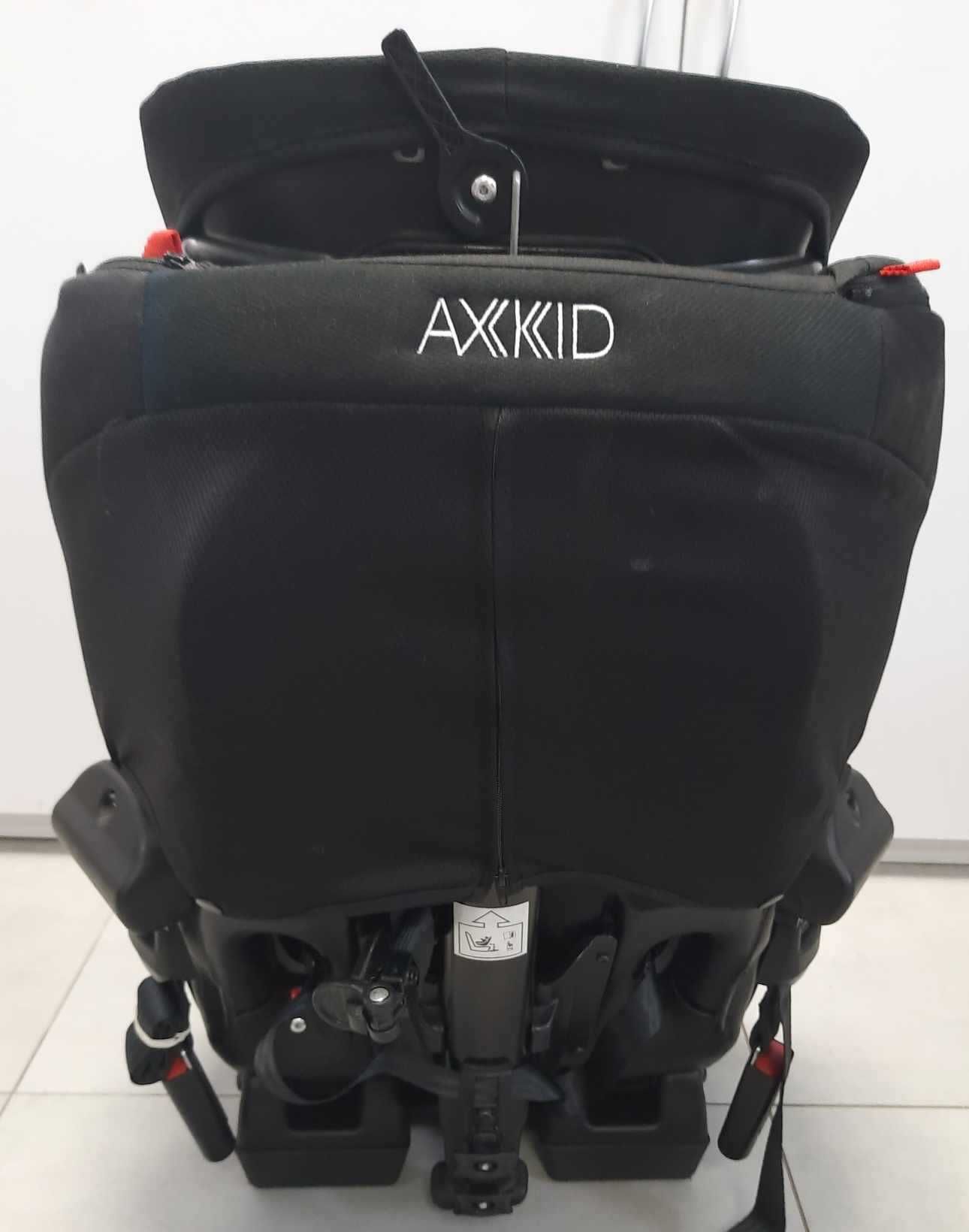 Fotelik samochodowy AxKid DuoFix RWF 9-25 kg