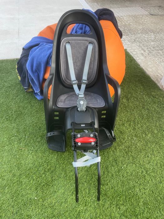 Vendo Cadeira para vebé para bicicleta - NOVA