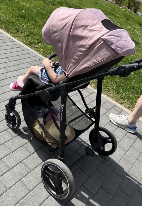 Kinderkraft Vesto różowy wózek spacerowy spacerówka dwustronna lekka