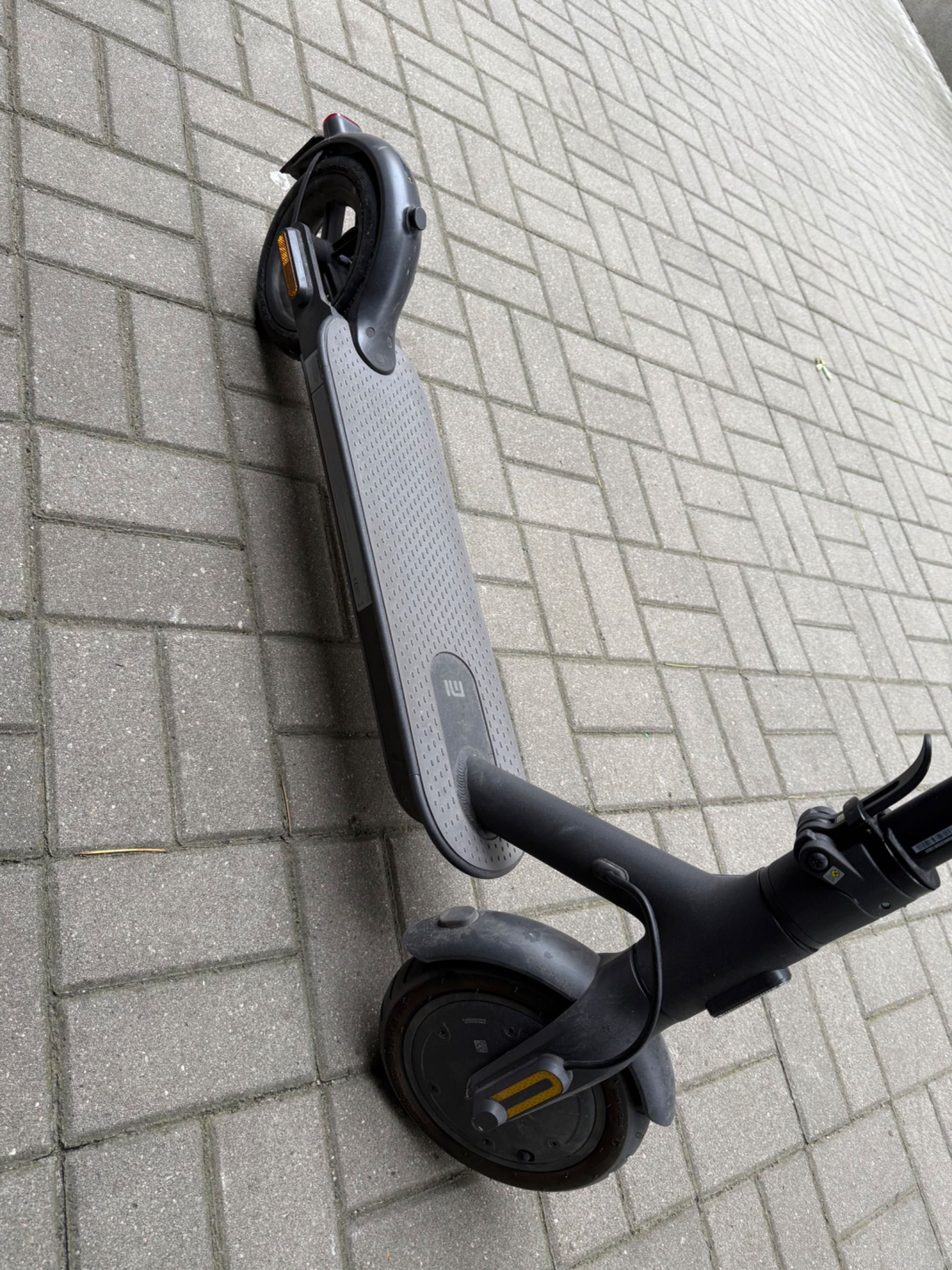 Hulajnoga elektryczna Xiaomi Scooter 1S