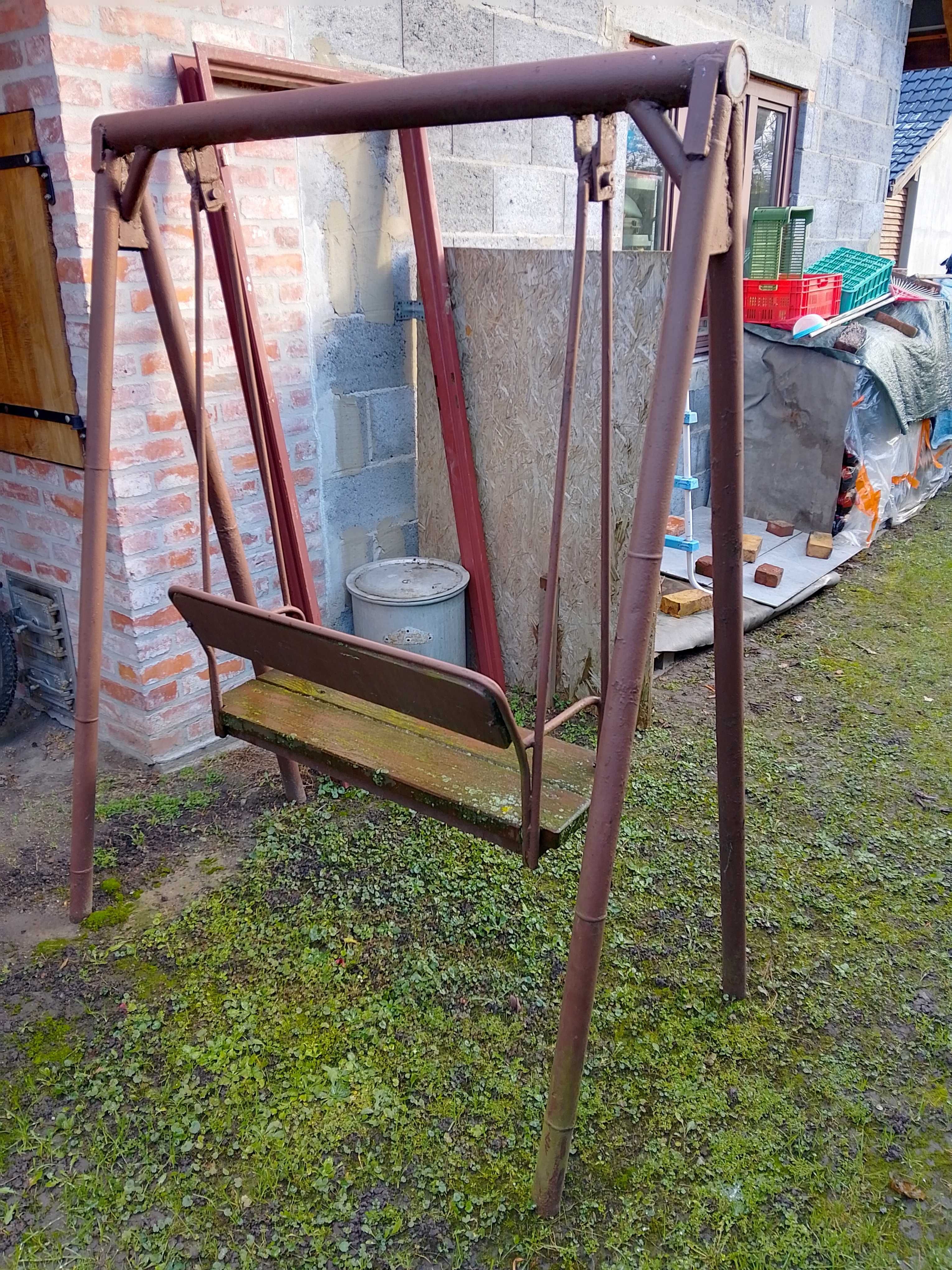huśtawka ogrodowa metalowa