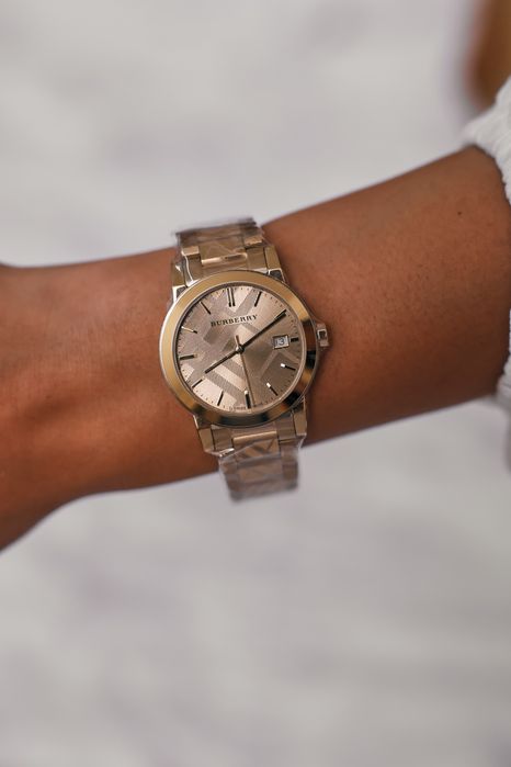 Годинник Burberry