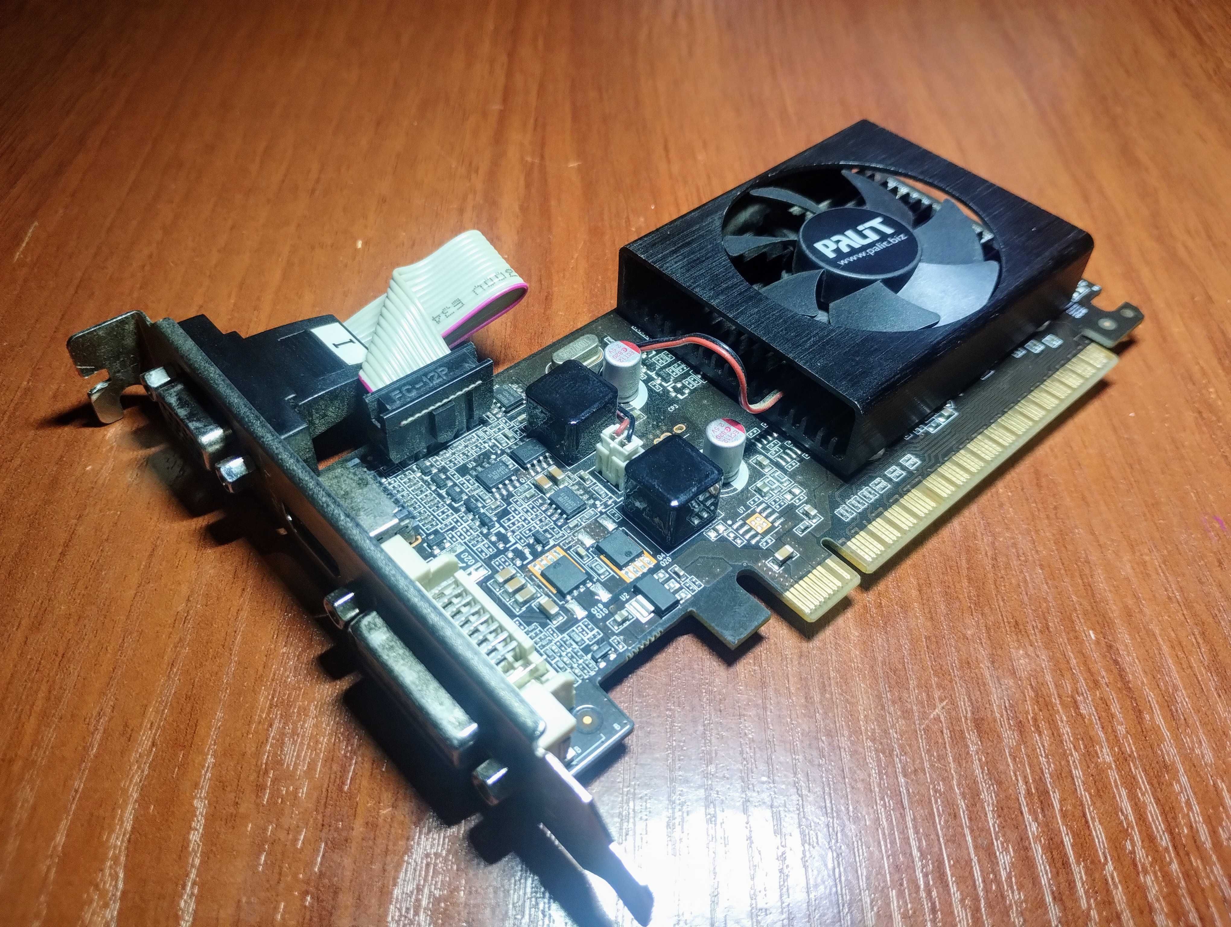 Відеокарта GIGABYTE GTX550 Ti 1GB DDR5 192bit