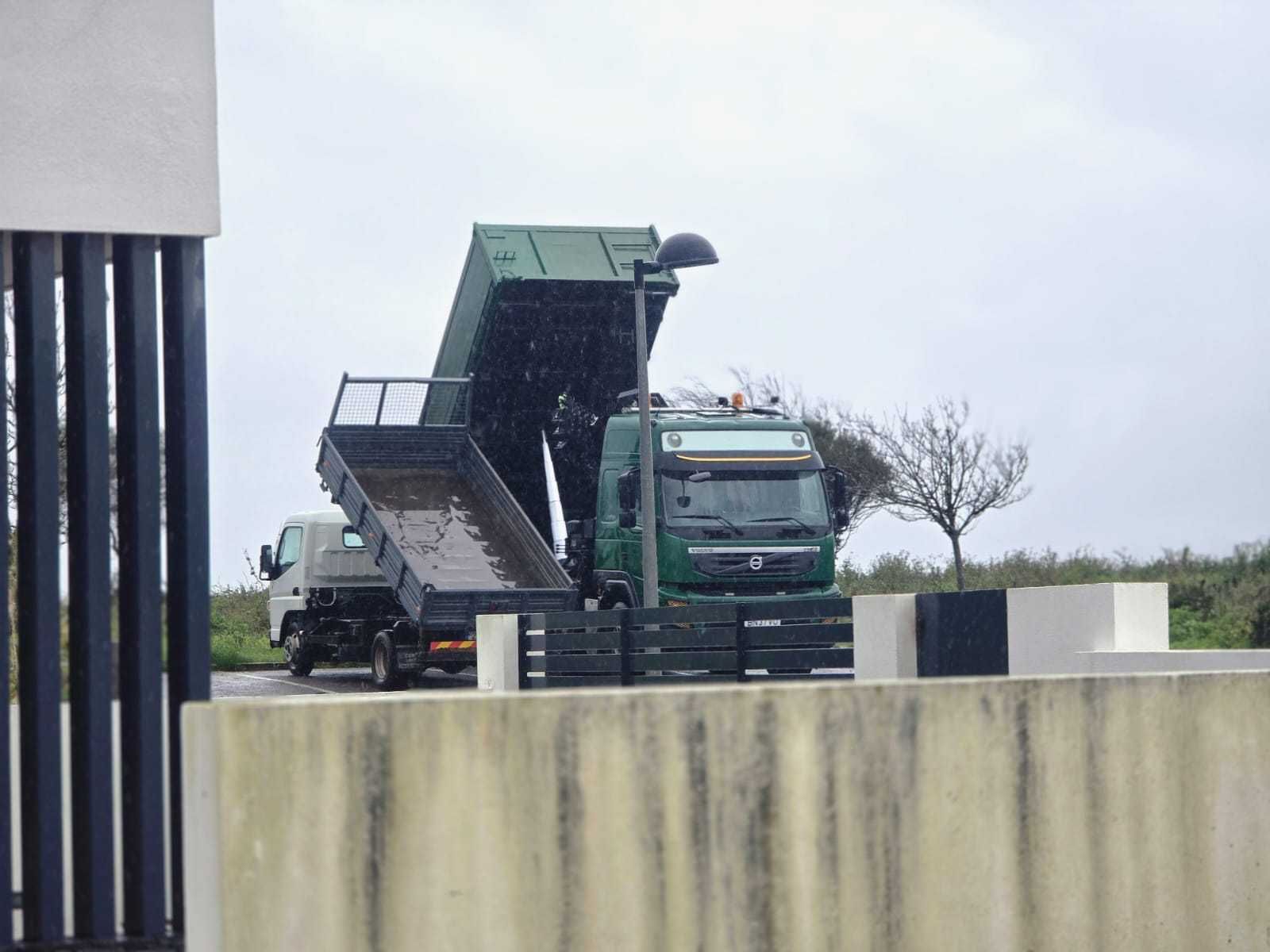servico camiao grua e giratoria