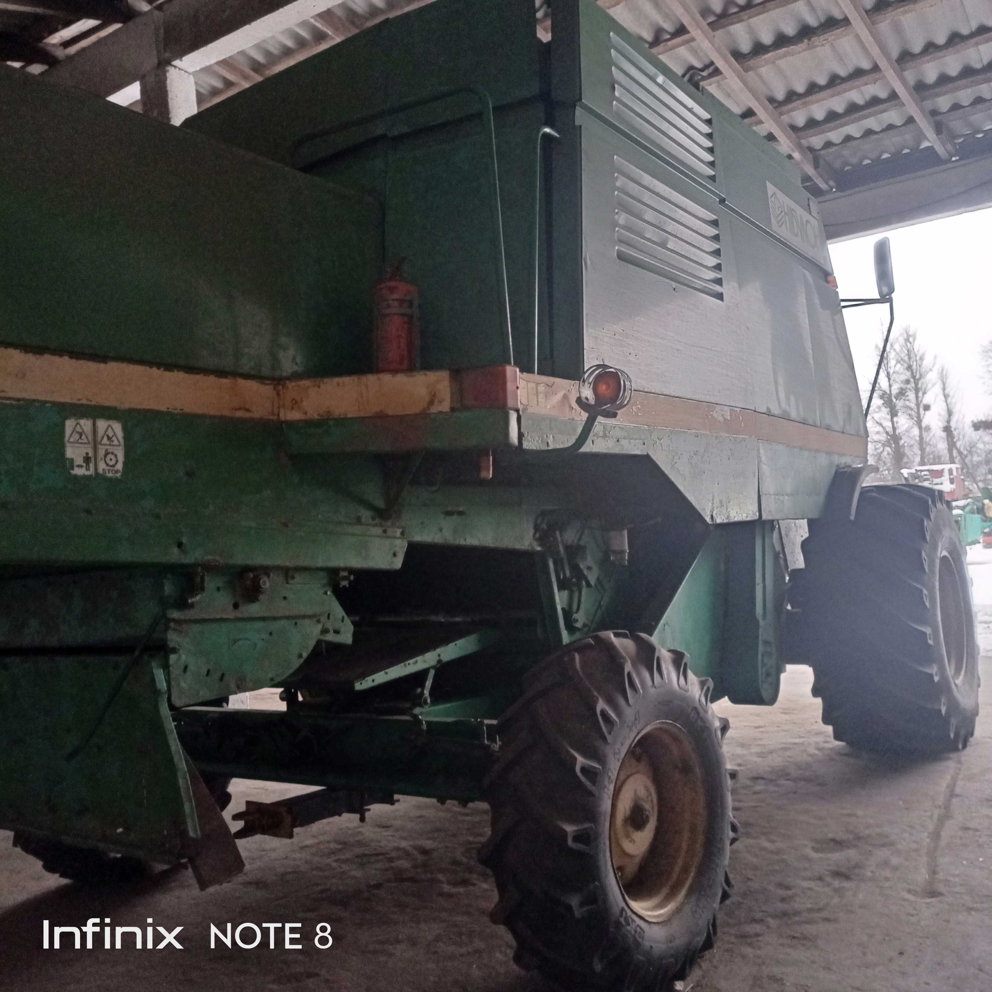 Зернозбиральний комбайн John Deere-9500 з зерновой жаткою+ візок