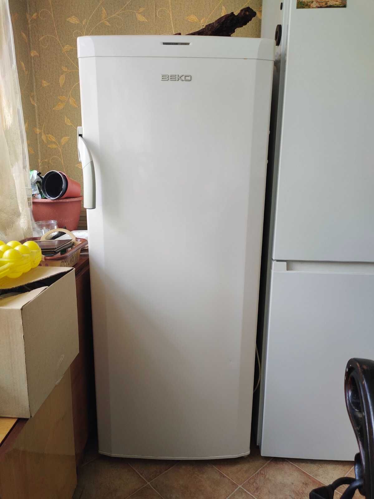 холодильник и морозильная камера 2 в 1