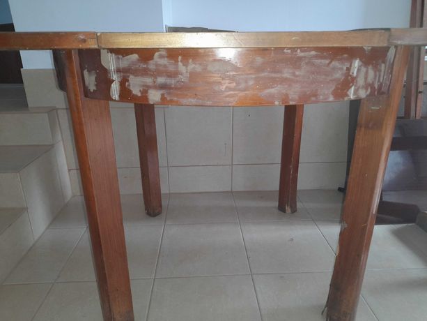Stół owalny do renowacji