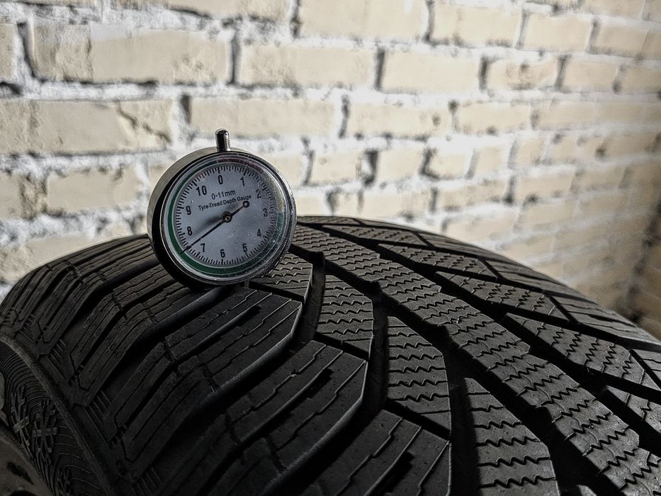 Зимова пара 235/65r17 Semperit | 7.5mm | 2023 Slovakia | Преміум шини