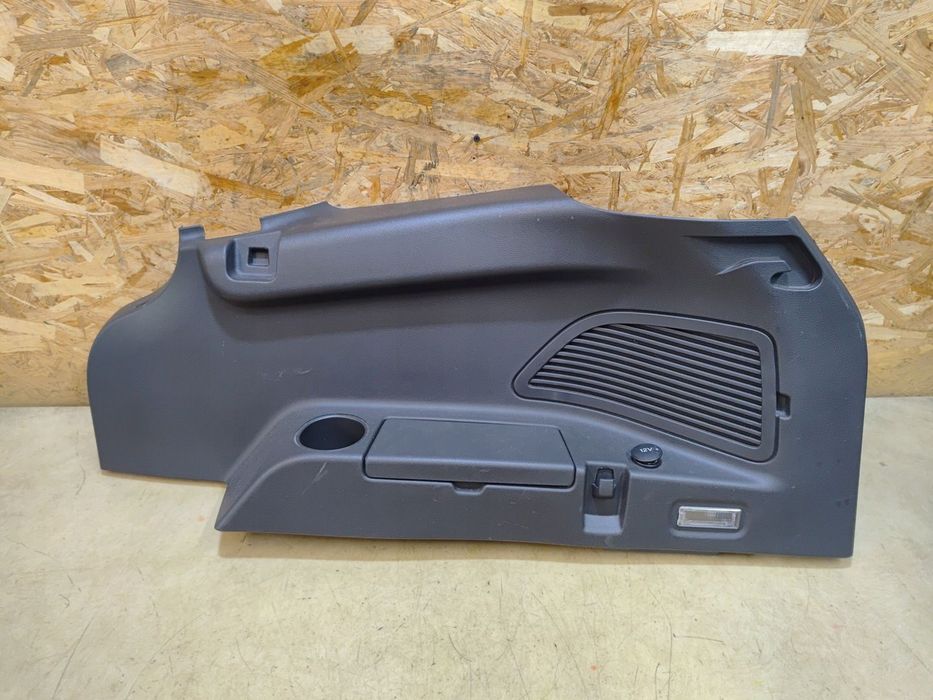 GRAND C-MAX MK2 LIFT BOCZEK BAGAŻNIKA PRAWY TYŁ AM51U46808 15-