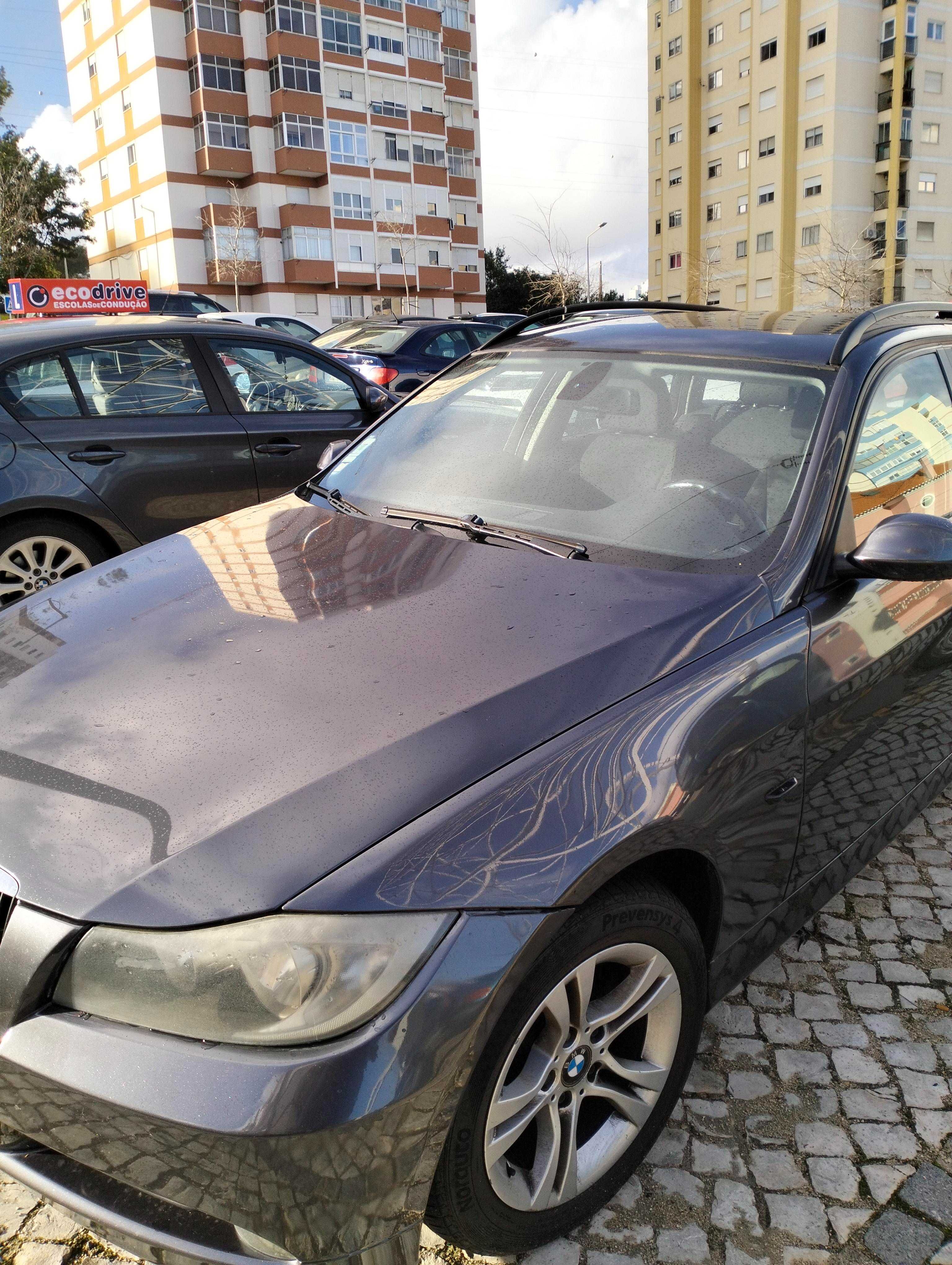 BMW  318d Touring, 122.000 km reais