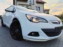 Opel Astra GTC/klima/elektryka/czujniki/grzana kierownica fotele/alu 19/Niemiec