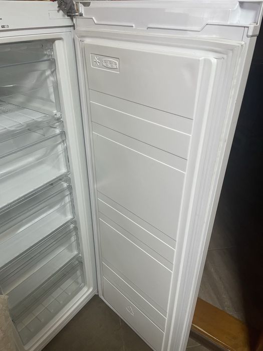 Морозильна камера