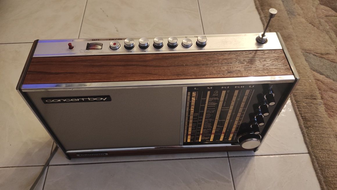 Radio vintage Grundig Concert Boy 208