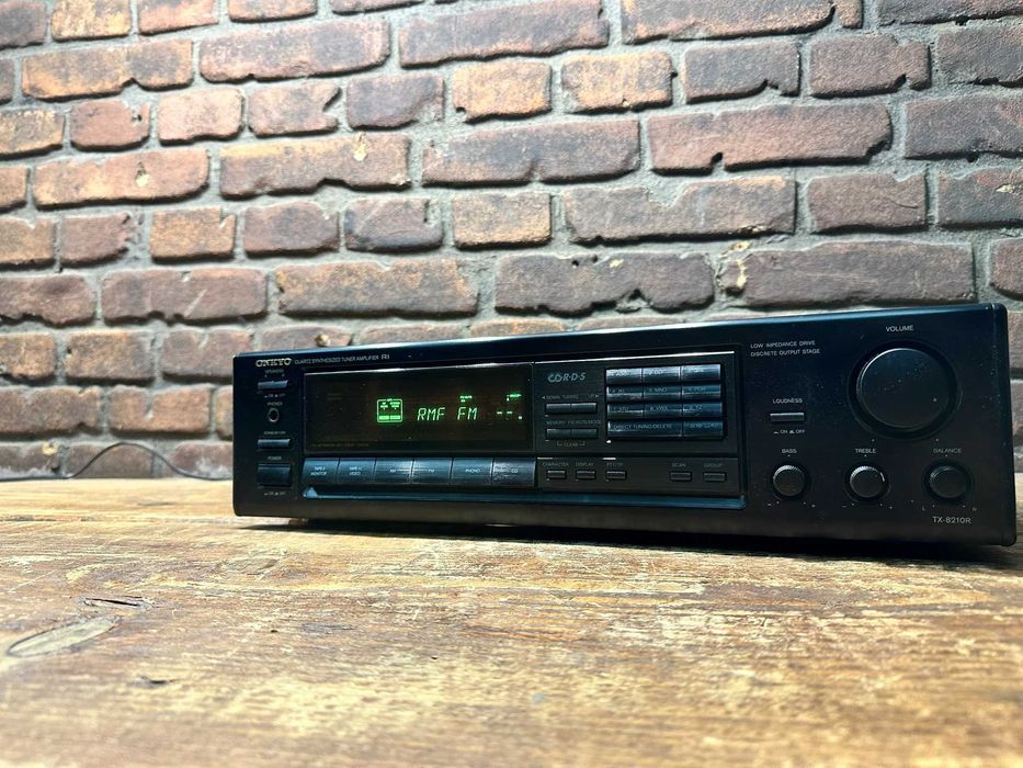 Amplituner Onkyo TX-8210 R