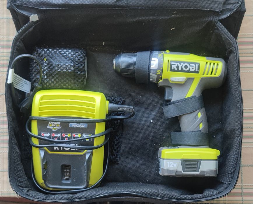 Продам шуруповерт RYOBI 12v.